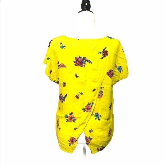 𝅺🚨 Splendid Rayon Floral Split Back Summer Blouse - Picture 2 of 7